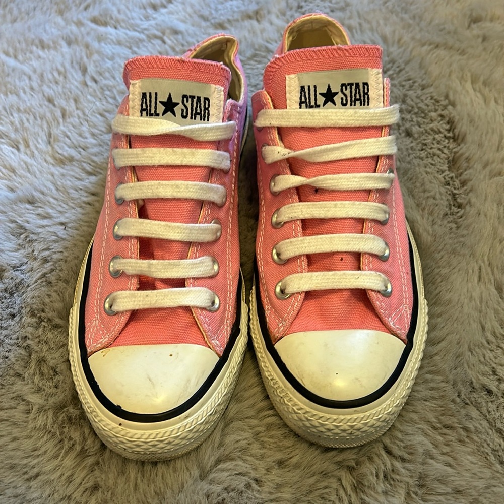 Women’s All Star Converse Pink Size 7